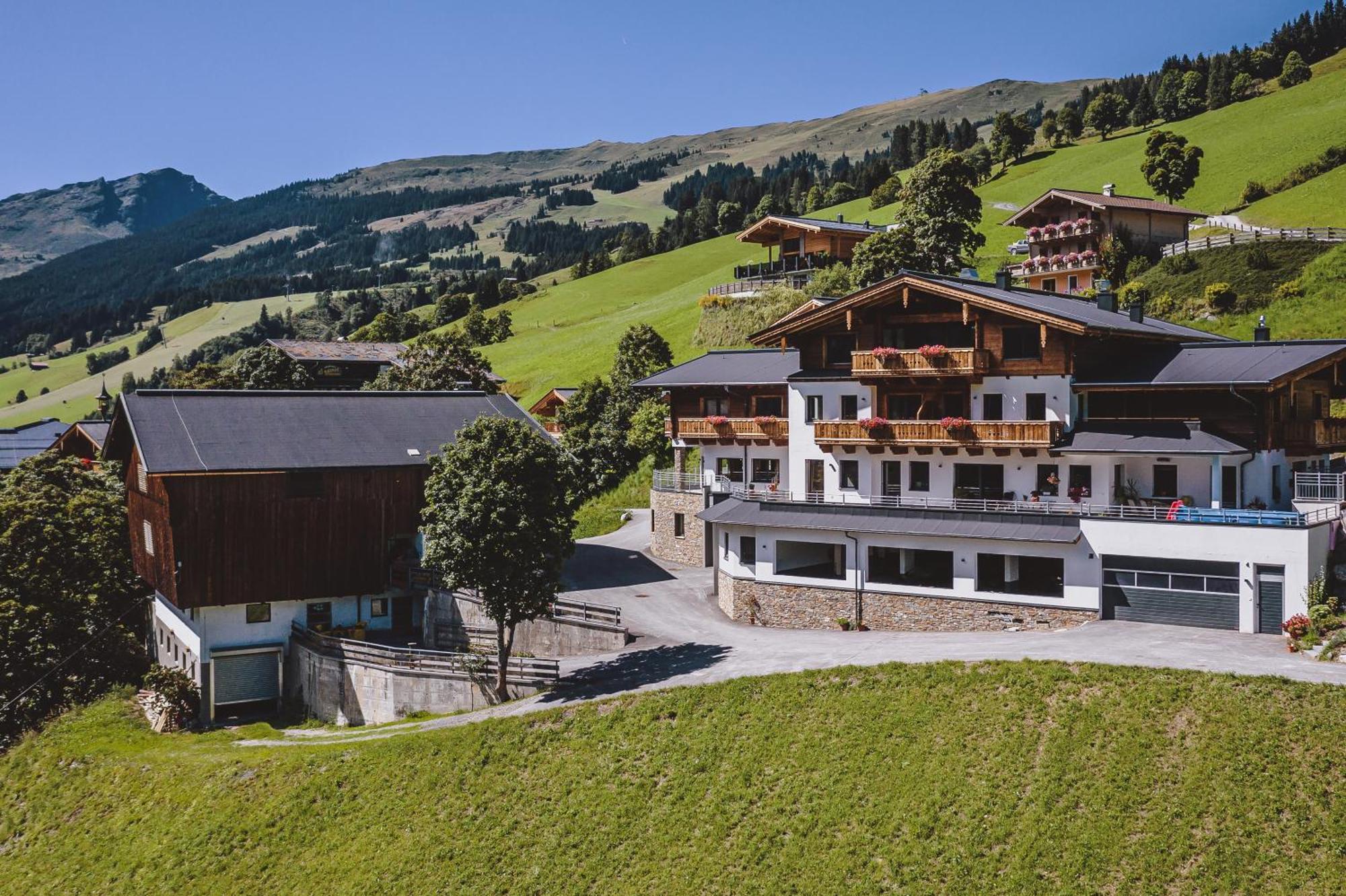 Aparthotel Lindlinghof Saalbach-Hinterglemm Esterno foto